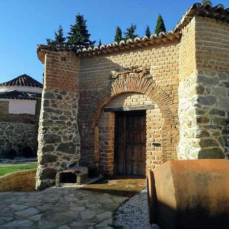 Ruralrut-El Tiemblo Wifi, Cabina De Hidromasaje, Aire Acondicionado Y A Pocos Metros De Zonas De Bano Naturales Zewnętrze zdjęcie