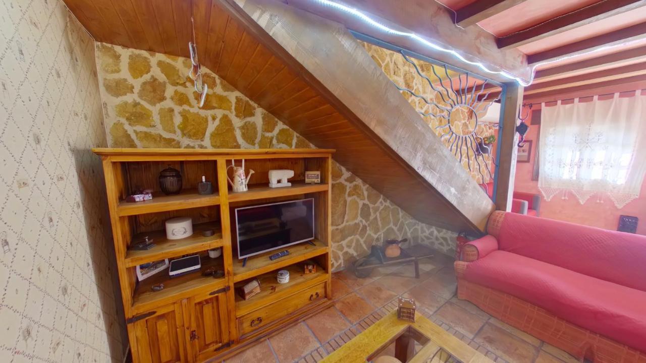 Ruralrut-El Tiemblo Wifi, Cabina De Hidromasaje, Aire Acondicionado Y A Pocos Metros De Zonas De Bano Naturales Zewnętrze zdjęcie