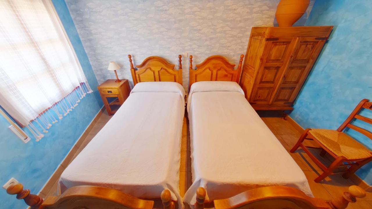 Ruralrut En El Tiemblo Precios Especiales A Partir De 7 Noches, Wifi, Cabina De Hidromasaje, Aire Acondicionado, Zonas De Bano Naturales Cercanas Zewnętrze zdjęcie