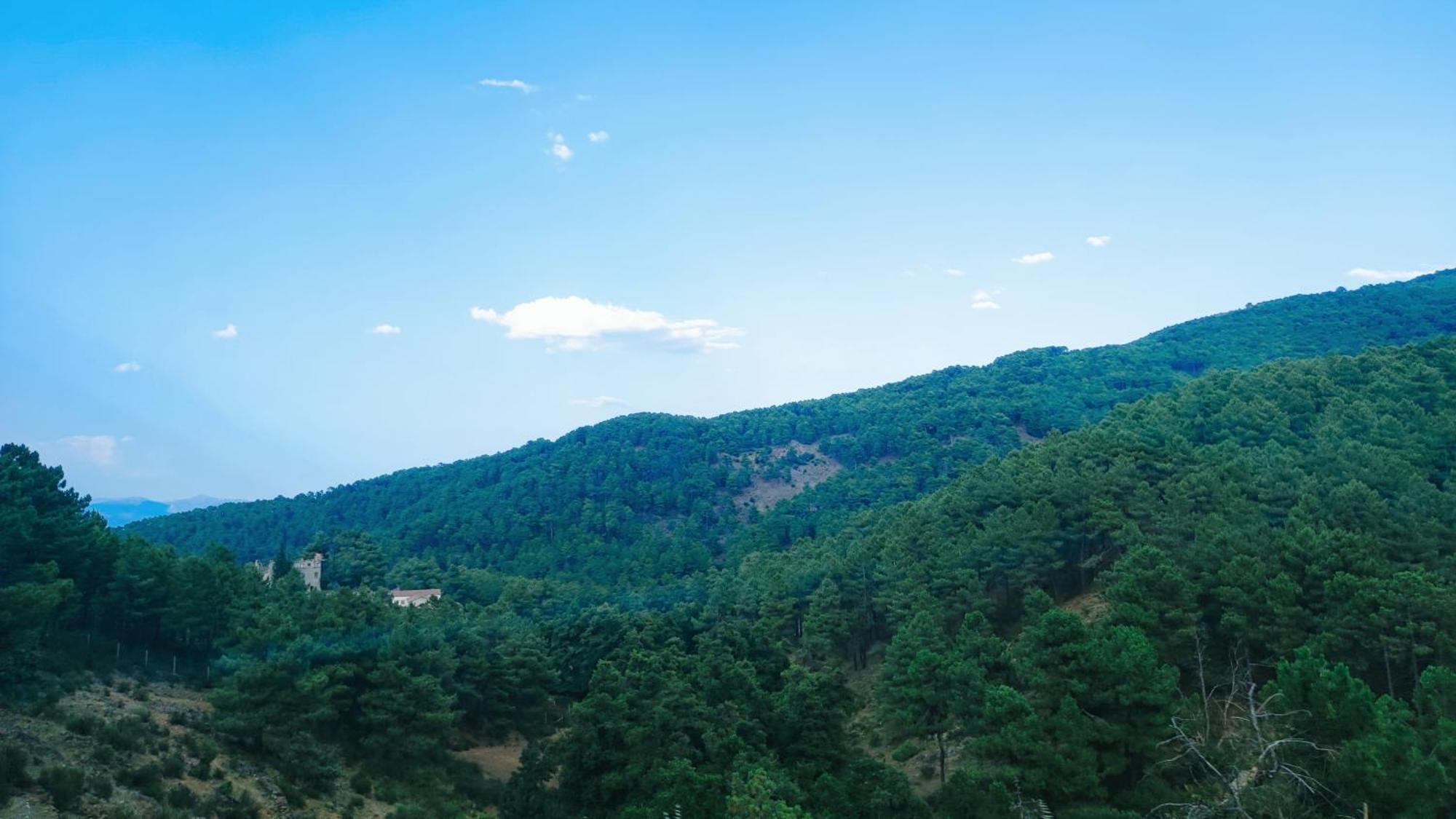 Ruralrut-El Tiemblo Wifi, Cabina De Hidromasaje, Aire Acondicionado Y A Pocos Metros De Zonas De Bano Naturales Zewnętrze zdjęcie