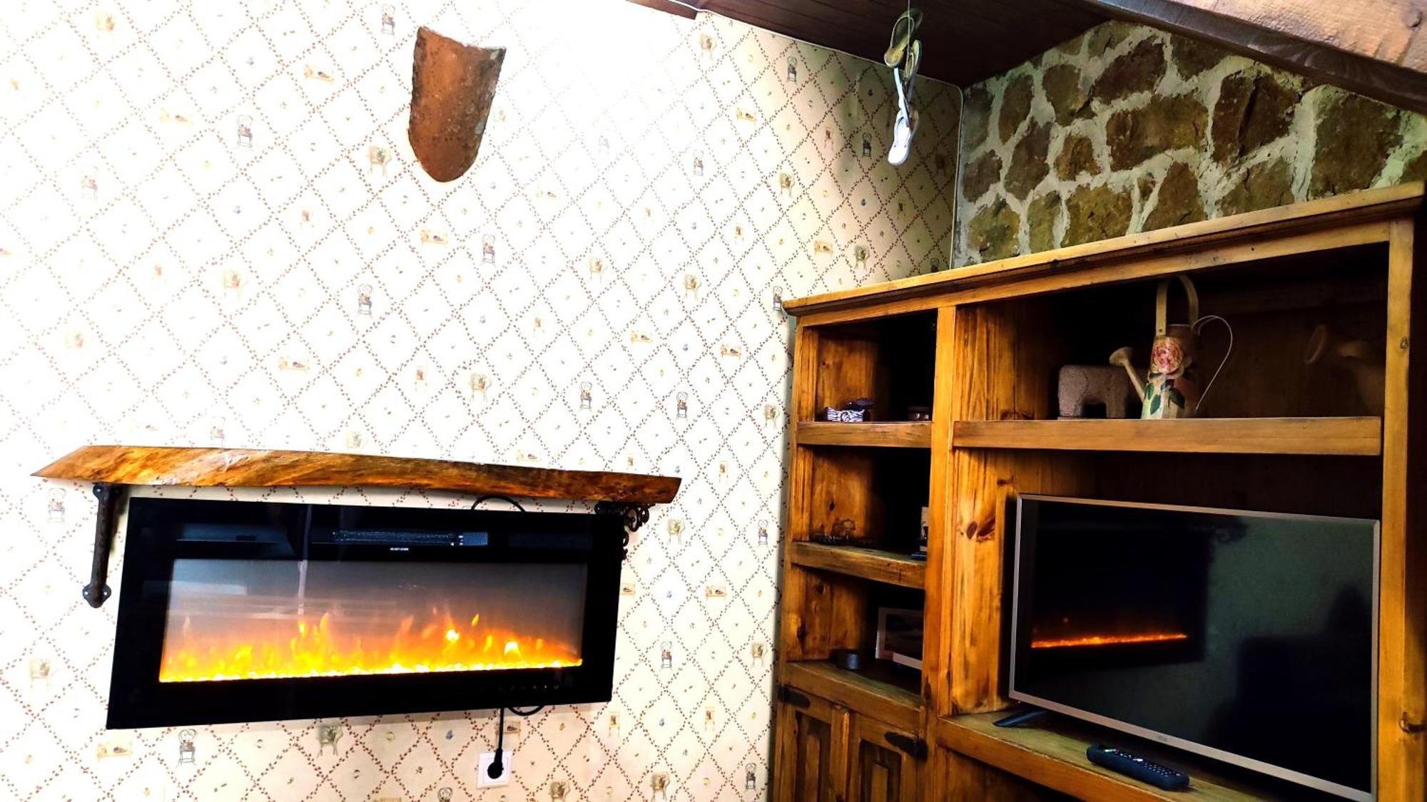 Ruralrut-El Tiemblo Wifi, Cabina De Hidromasaje, Aire Acondicionado Y A Pocos Metros De Zonas De Bano Naturales Zewnętrze zdjęcie